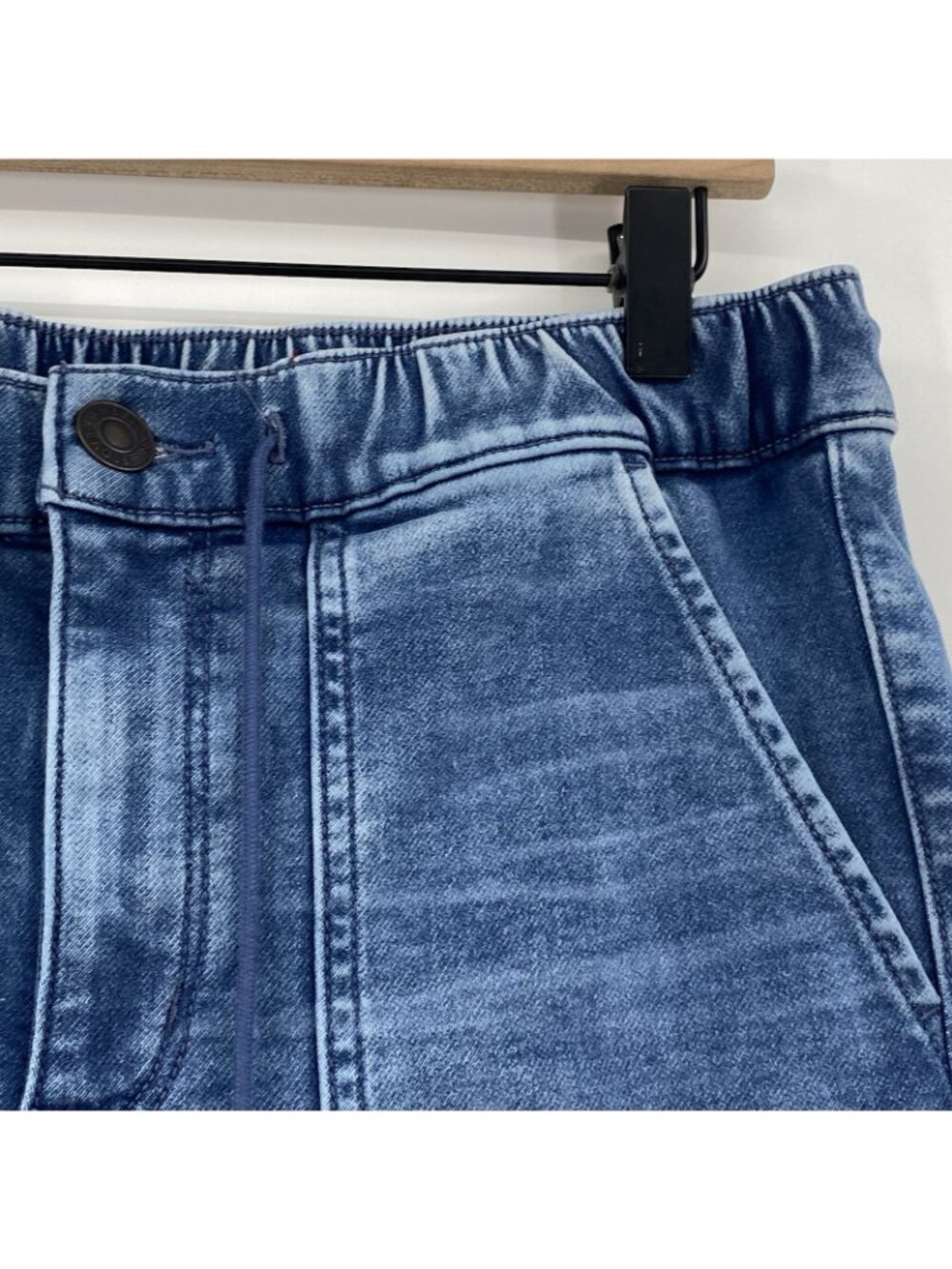 American Eagle Women’s Next Level Stretch Denim Jogger Jeans Size 10 SHORT - Picture 9 of 12